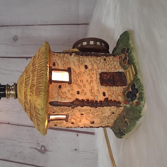 Vintage 90s House Of Lloyd Ceramic Cabin Water Wheel Light Up Table Lamp 10.5 " - Picture 4 of 10